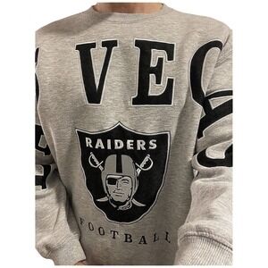 Las Vegas Raider Sweatshirt Mens M Gray Spell Out All Over Print‎ Logo Crewneck